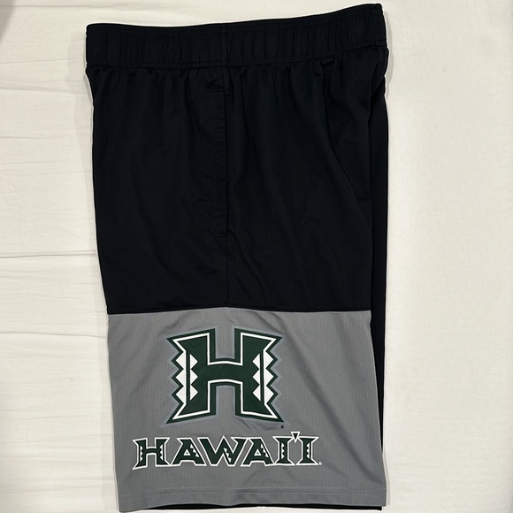 Men’s UH Under Armour shorts - Picture 3 of 6